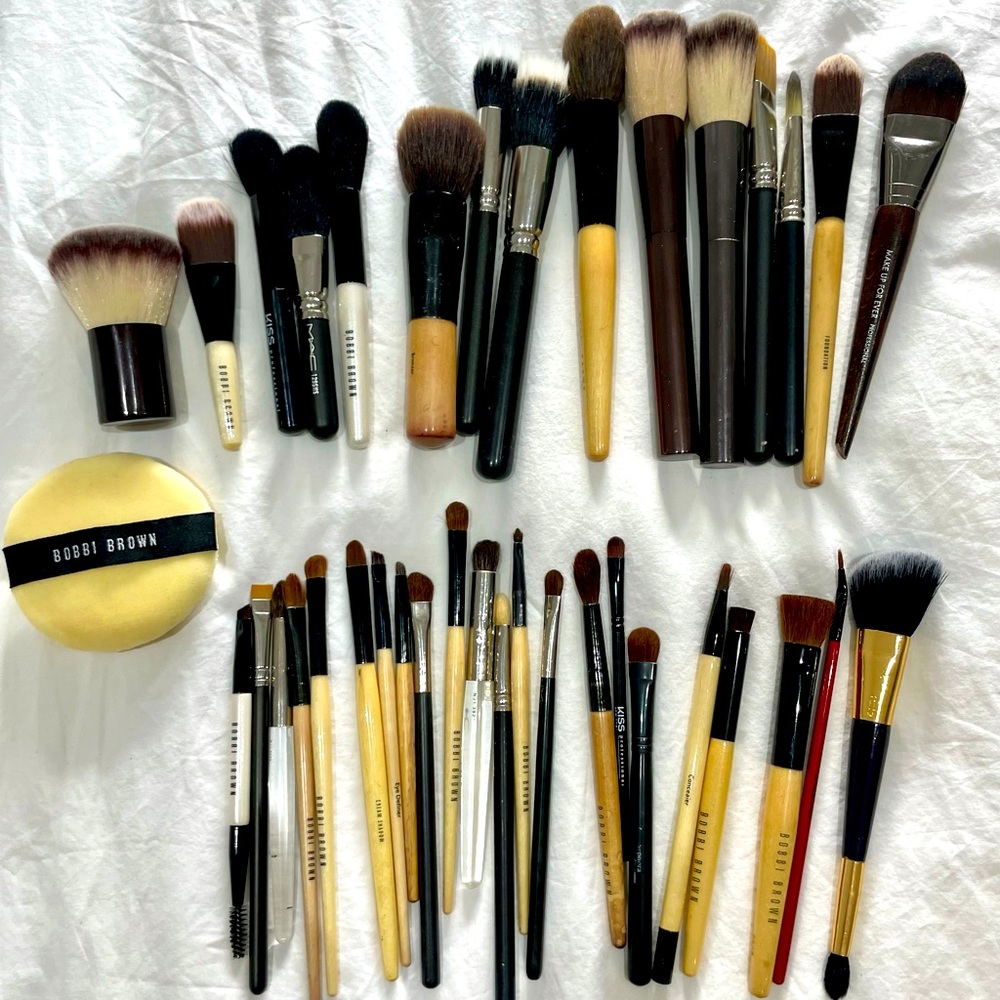 Makeup brushes- Bobbi Brown, Mac, hourglass